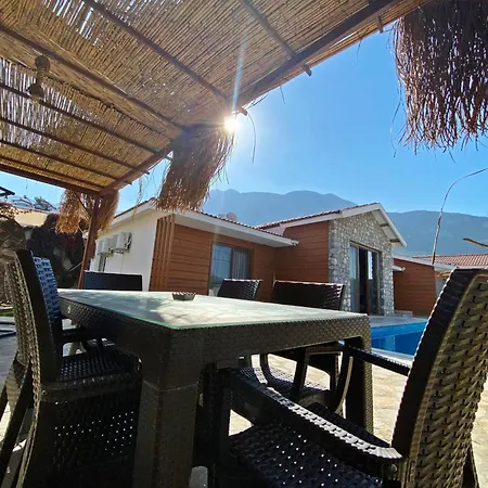 Tlos Yali 3+1 Villa, Oezel Havuzlu, 페티예